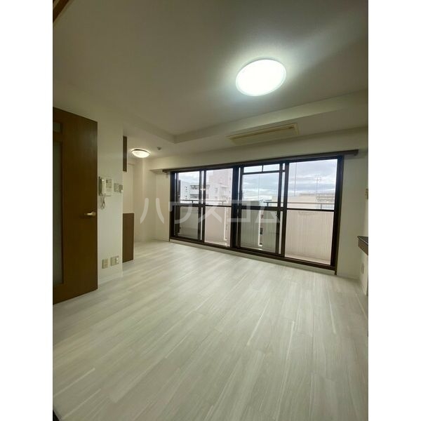 13/27 バルコニー