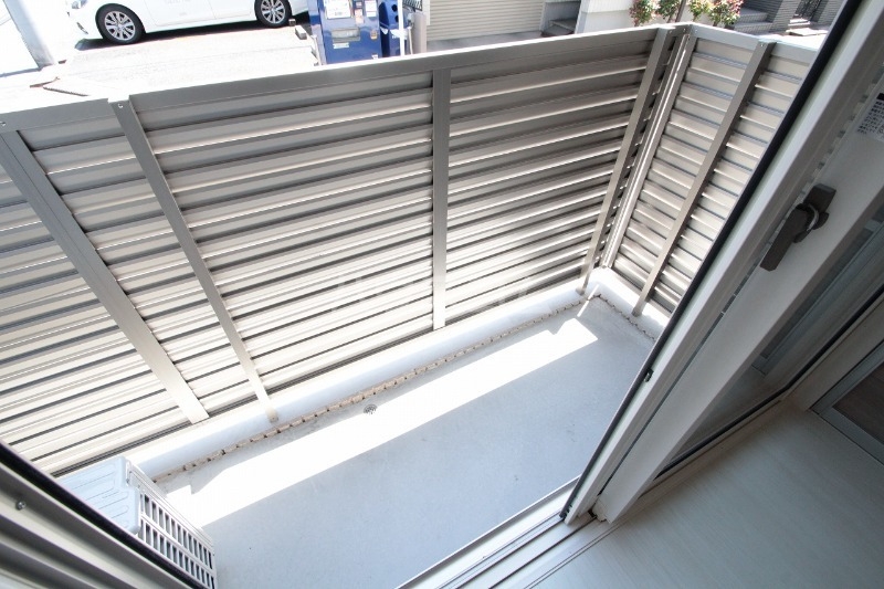 17/23 バルコニー