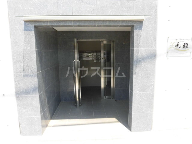 3/6 エントランス