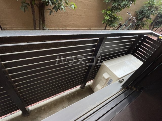18/28 バルコニー
