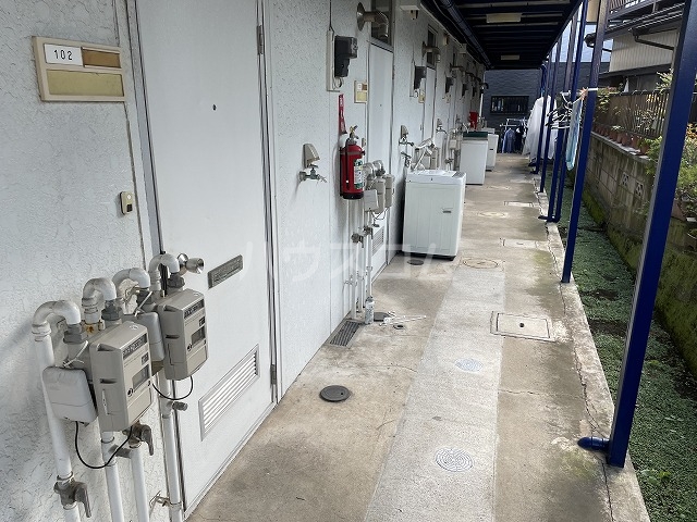 21/25 エントランス