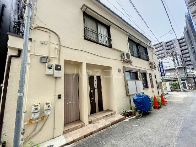 17/19 エントランス