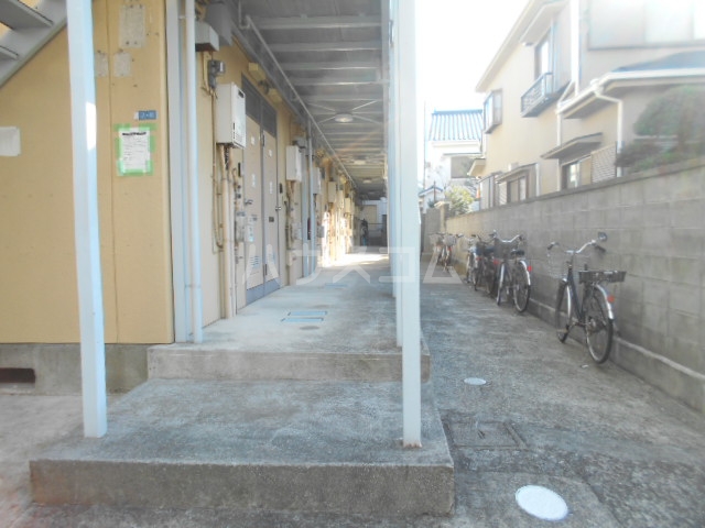 2/5 エントランス