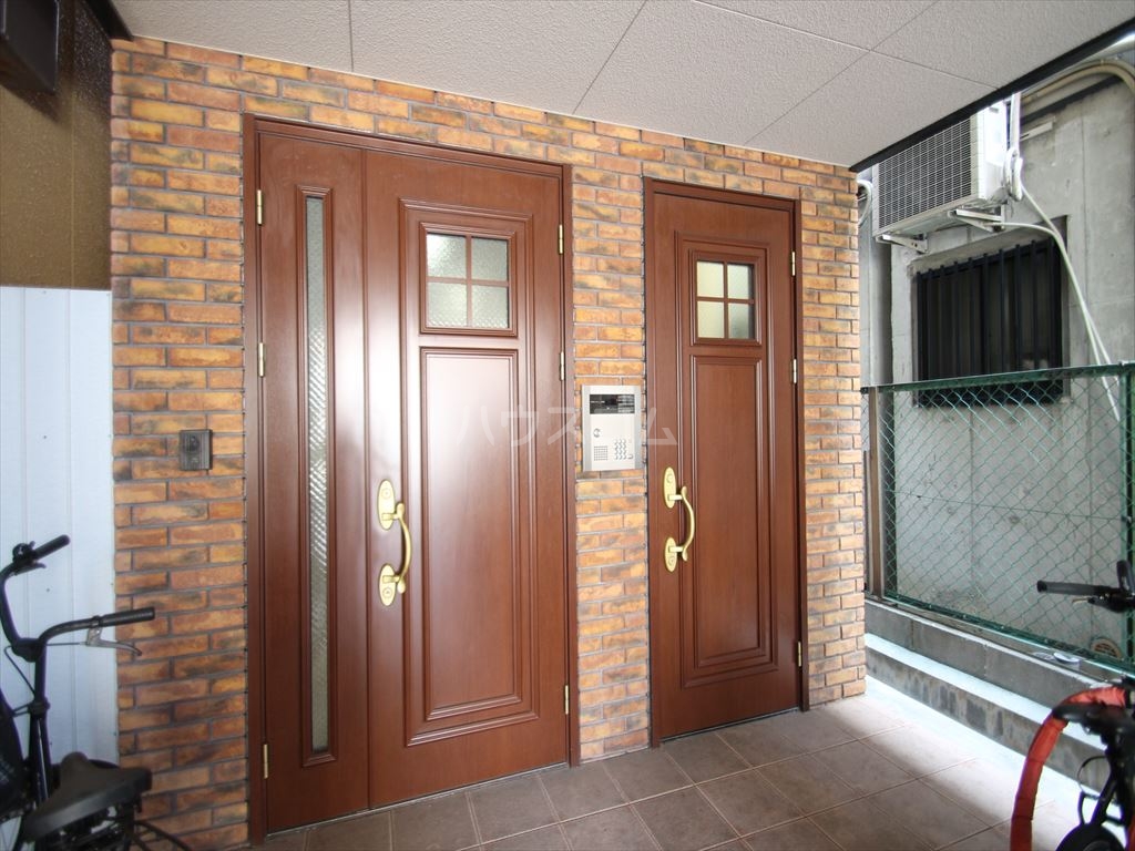 29/30 エントランス