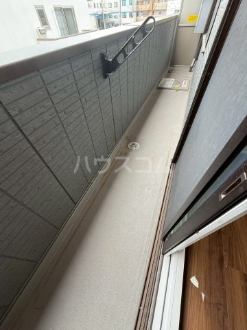 25/30 バルコニー