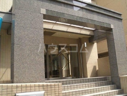 14/19 エントランス