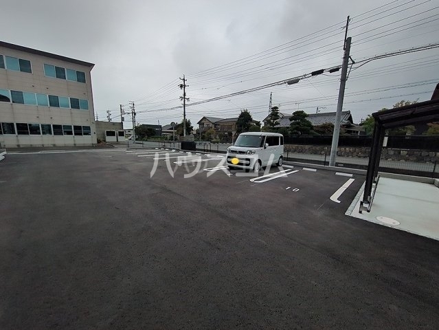 25/30 駐車場