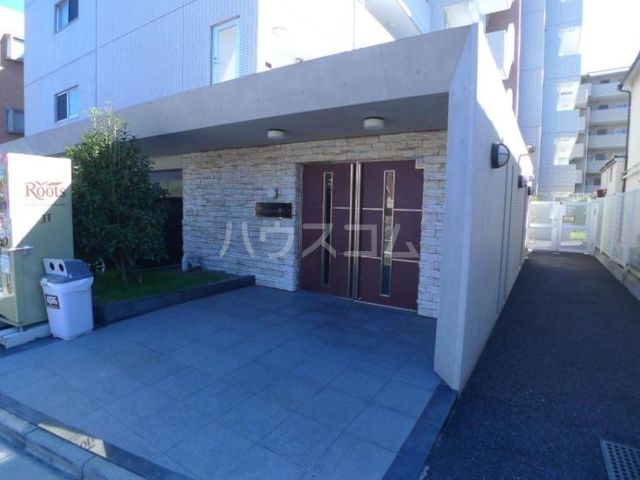 15/17 エントランス