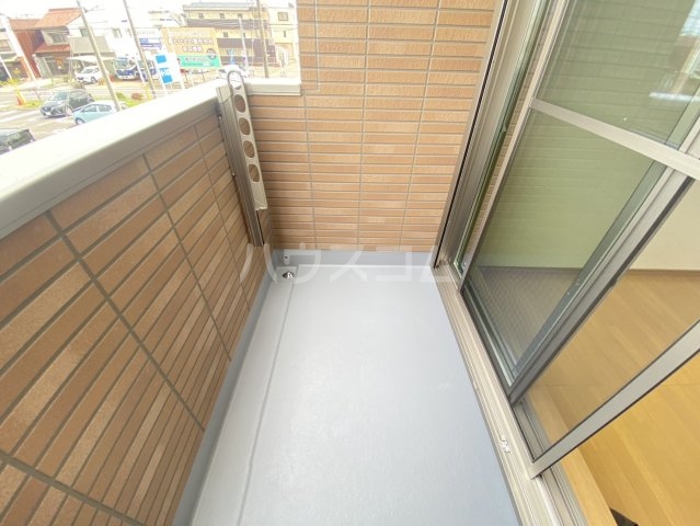 23/30 バルコニー