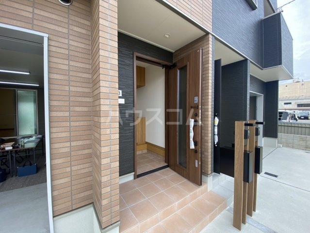 14/30 玄関
