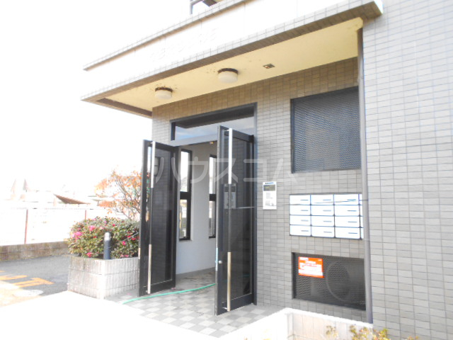 29/30 エントランス