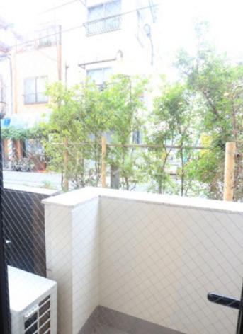 14/27 バルコニー