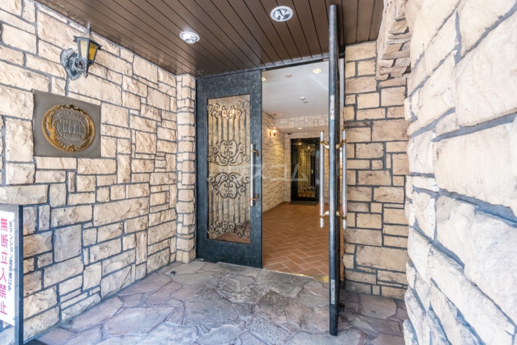 1/2 エントランス