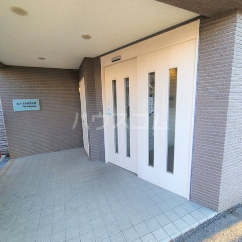 16/18 エントランス