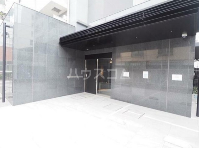 16/22 エントランス