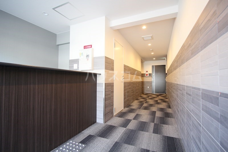 14/22 エントランス