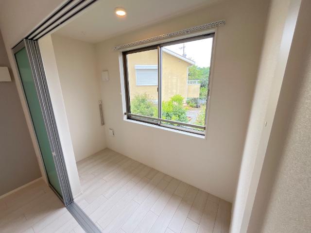 18/28 バルコニー