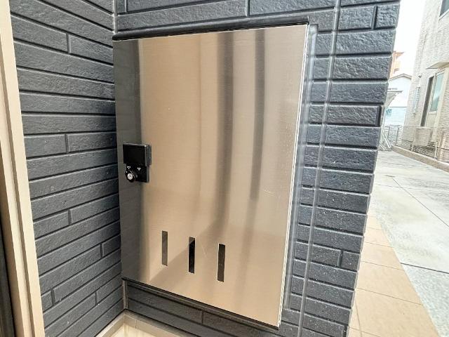 21/27 エントランス