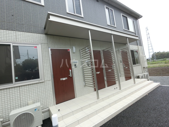 19/25 エントランス