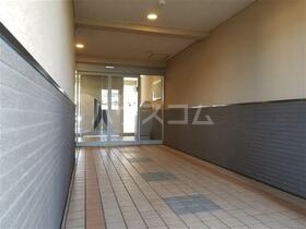 20/30 エントランス