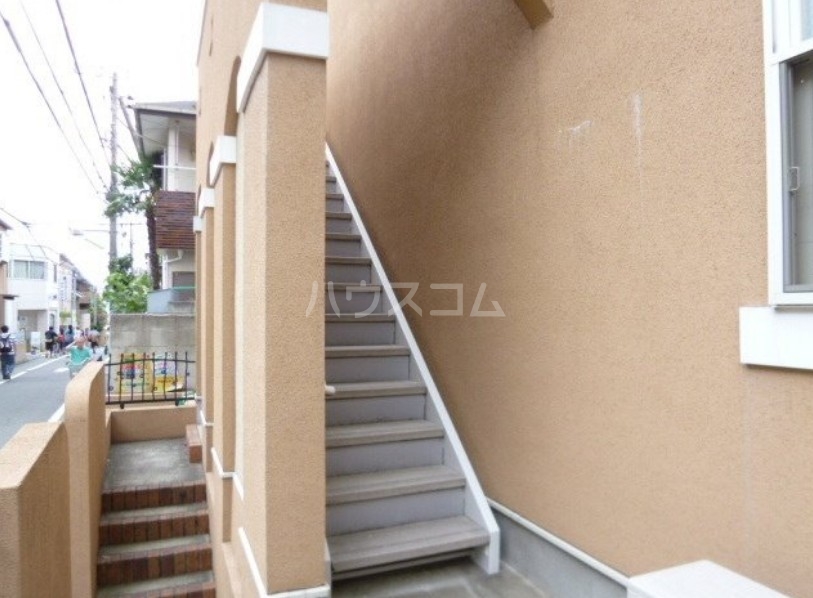 16/22 エントランス