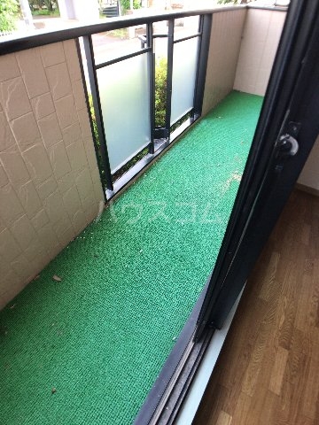 20/27 バルコニー