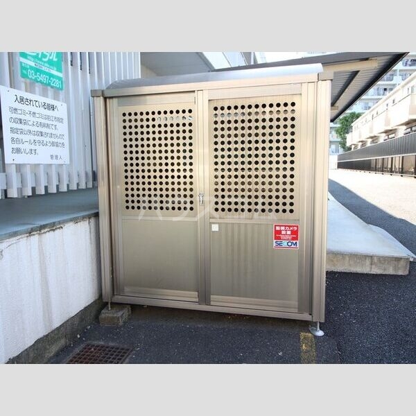 16/26 エントランス