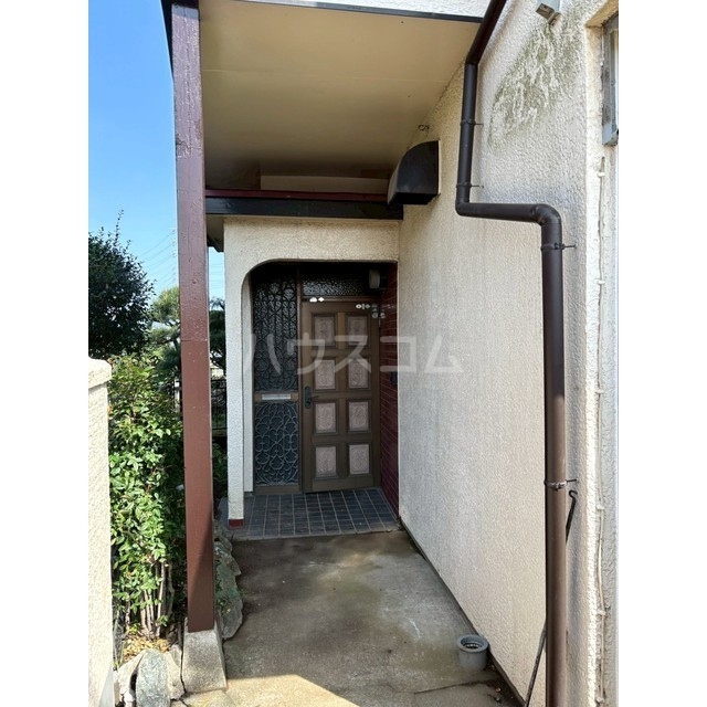 17/27 エントランス