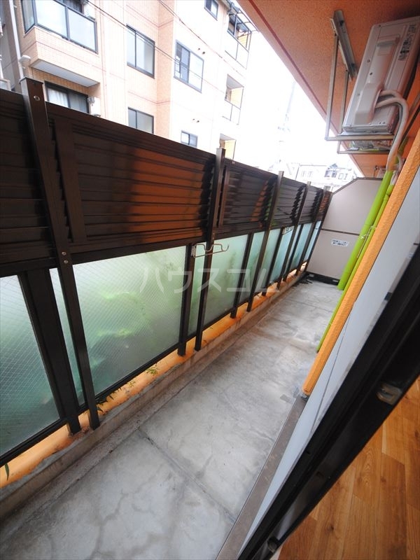 20/30 バルコニー