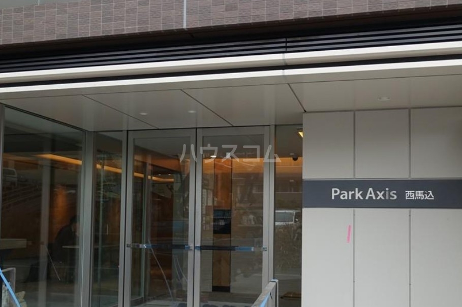 18/26 エントランス