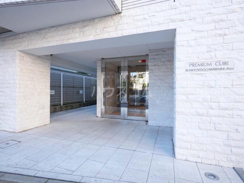 18/21 エントランス