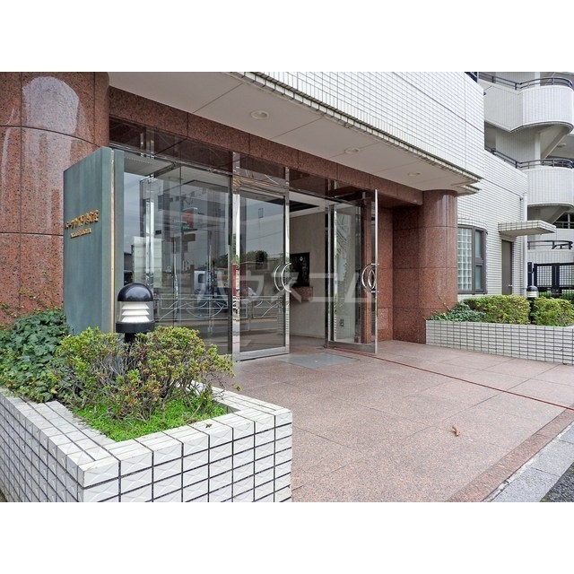 21/24 エントランス