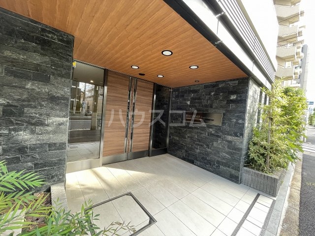 21/24 エントランス