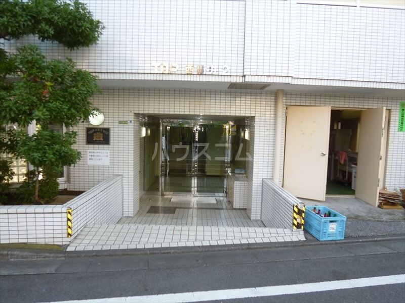 2/5 エントランス