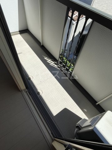 23/30 バルコニー