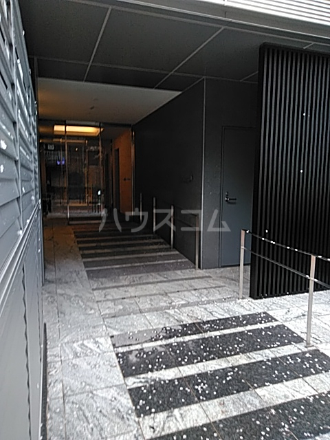 2/4 エントランス