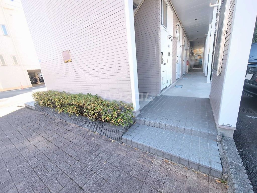 3/3 エントランス