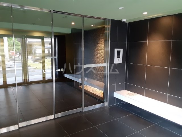 19/29 エントランス