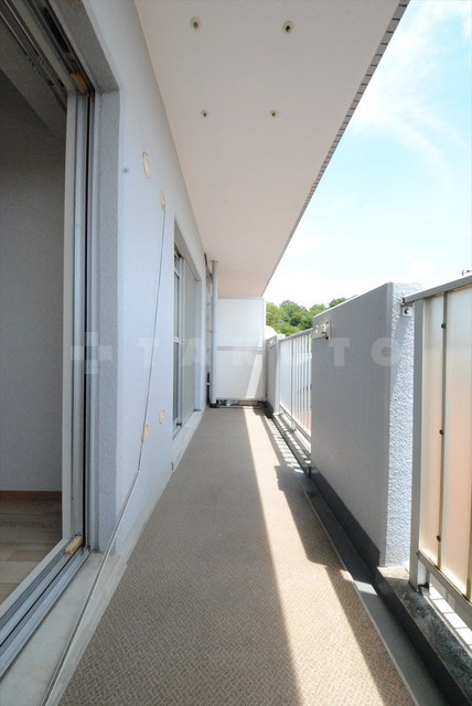 20/30 バルコニー