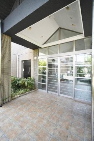 14/17 エントランス