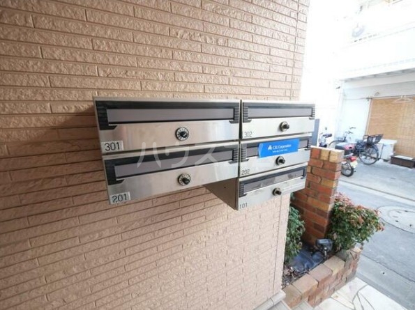 16/26 エントランス