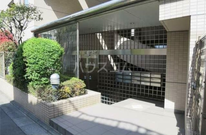 5/8 エントランス