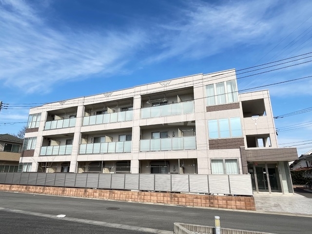 20/30 エントランス