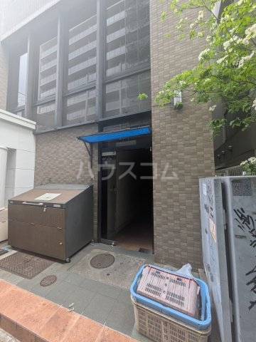 19/29 エントランス