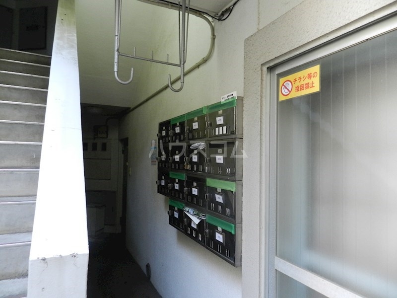 16/26 エントランス