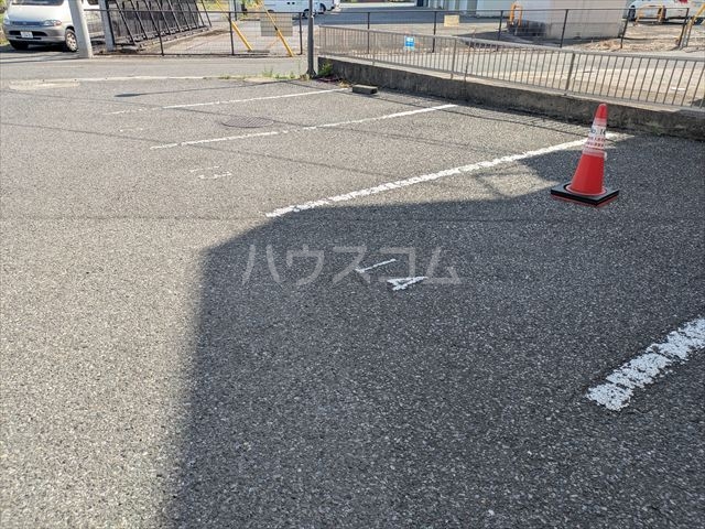 21/29 駐車場