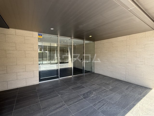 29/30 エントランス