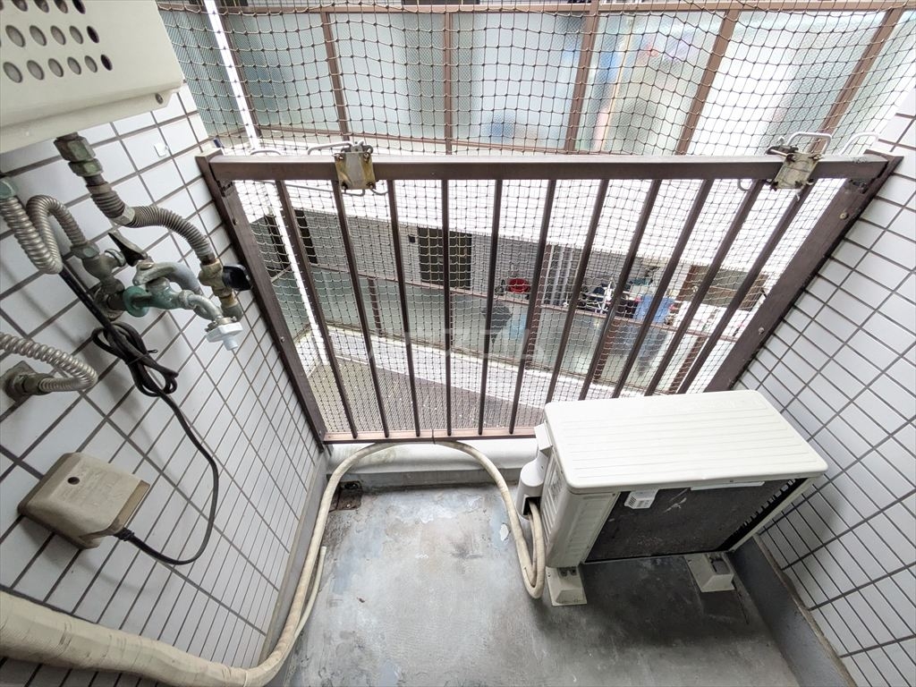 23/30 バルコニー