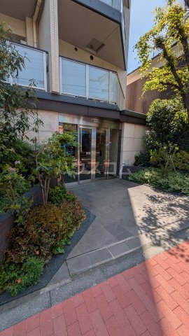 19/22 エントランス