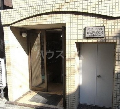 2/2 エントランス